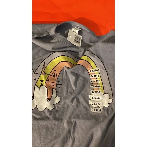 T Shirt - Picture 2 of 2